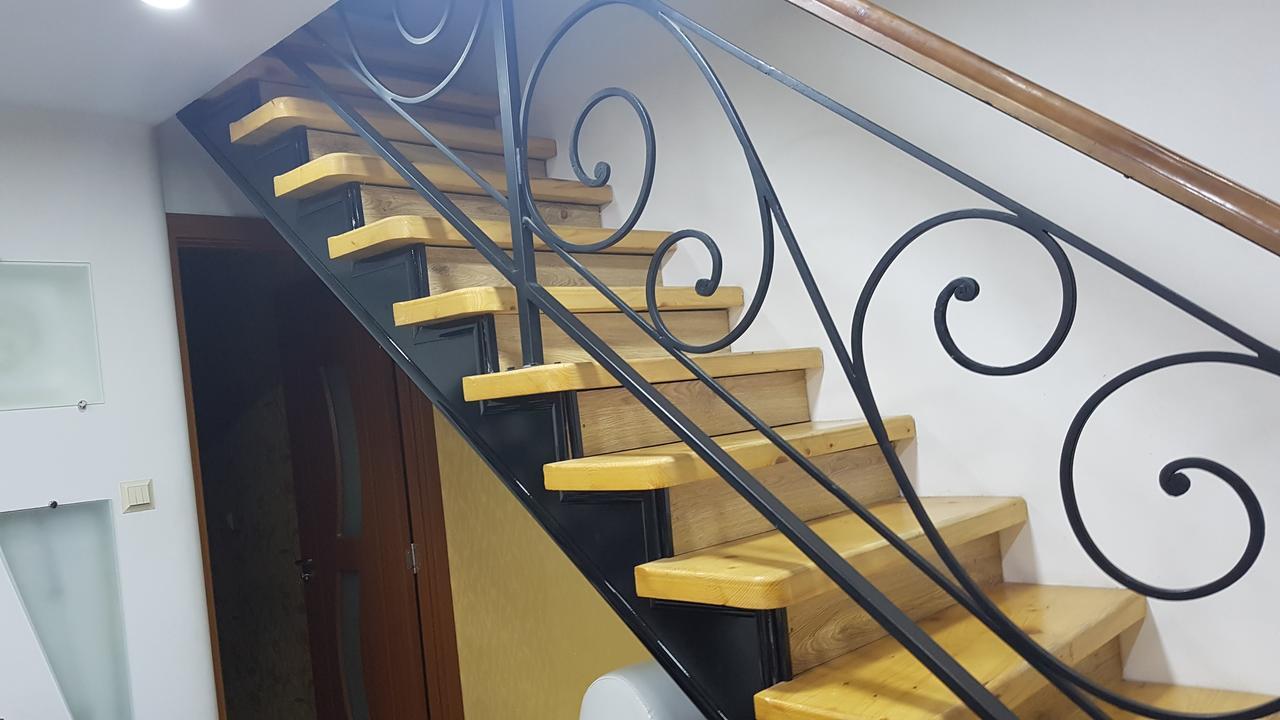 Батуми, 5 Комнатная Екстериор снимка